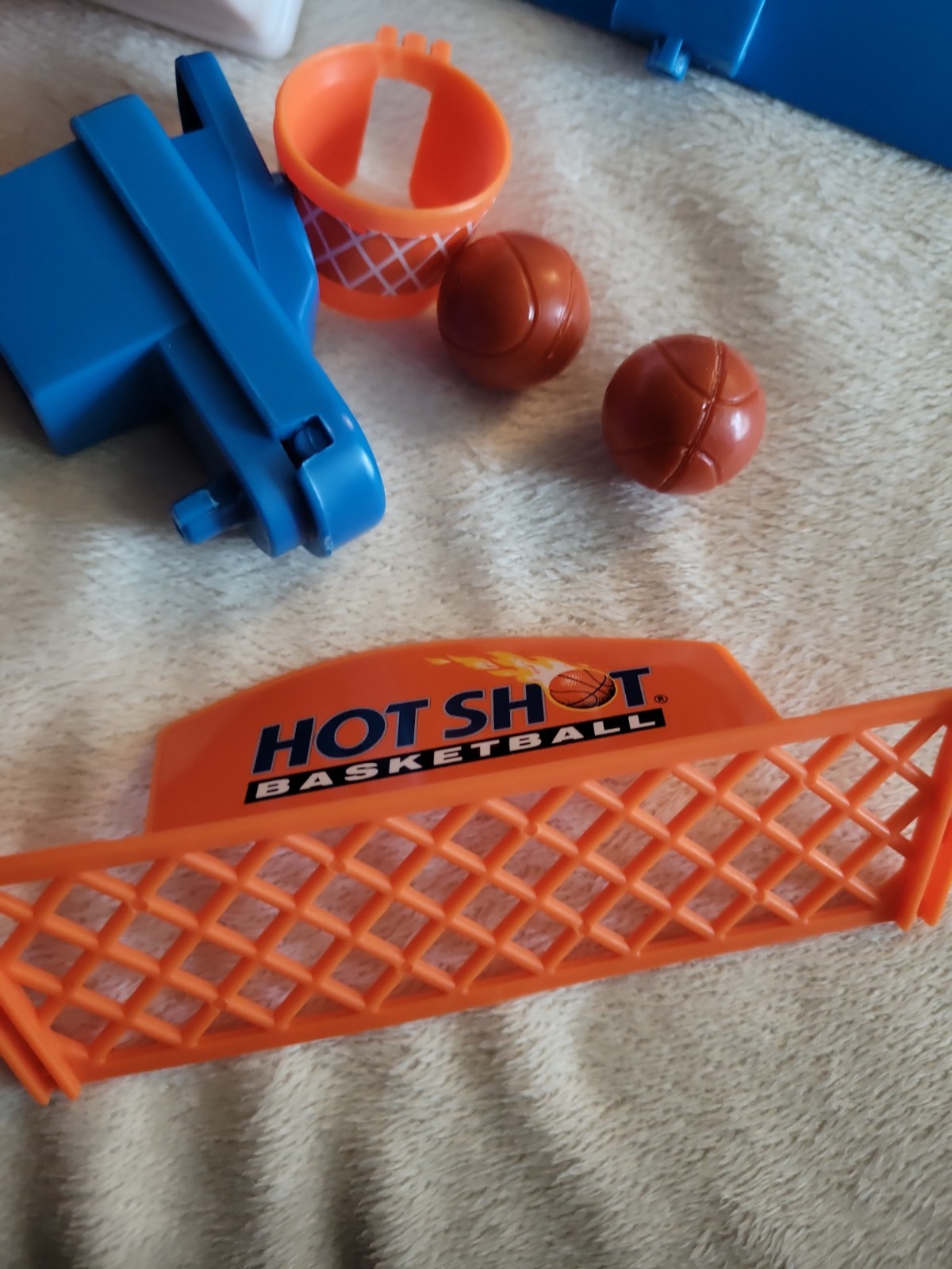Vintage 1992 Milton Bradley Travel Hot Shot Basketball Game w/ Box