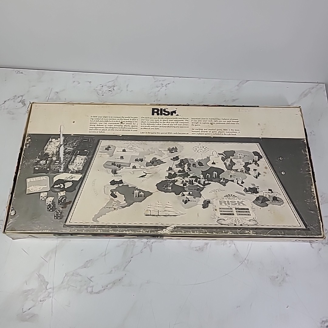 1975 Risk Board Game Parker Brothers Complete With Instruction Manual