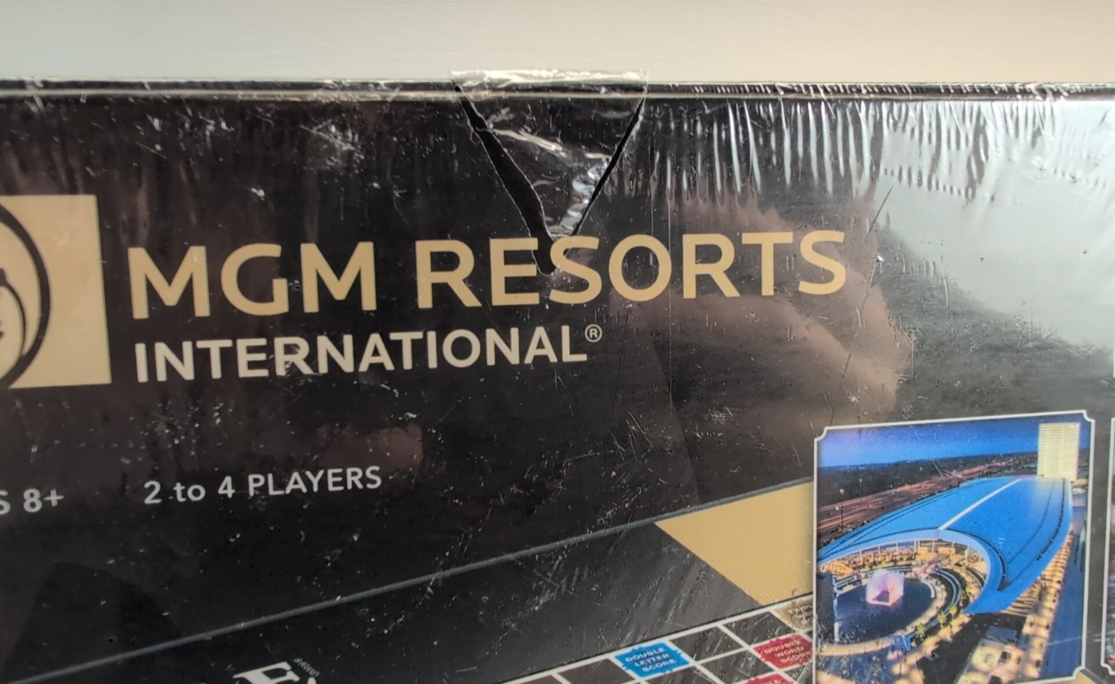 NEW! SEALED! SCRABBLE MGM RESORTS INTERNATIONAL USAOPOLY CROSSWORD BOARD GAME 8+