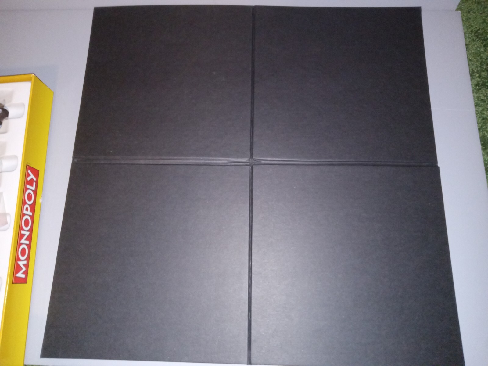 Monopoly Icons – Western Australia Charity Edition – Parts Sealed – Box Damage