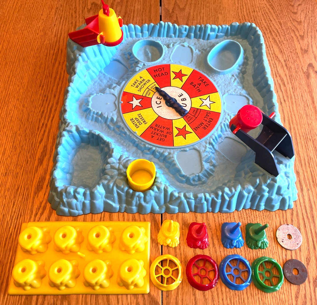 Vintage 1972 ICE CUBE Game w/ Tray by Milton Bradley RARE HTF Complete!