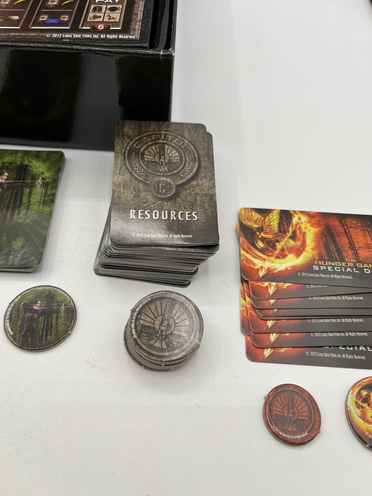 The Hunger Games District 12 Strategy Board Game Complete 2012 Neca Wizkids