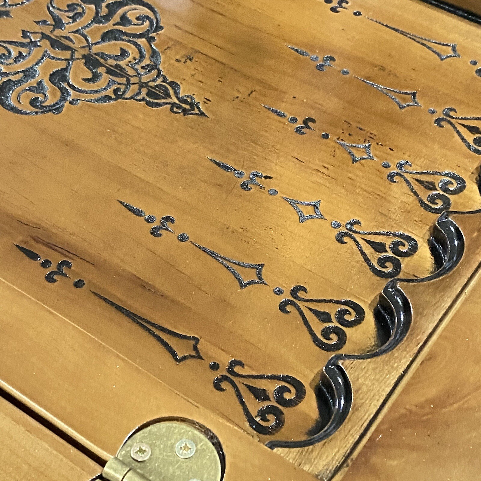 Backgammon Board w/ Checkers Benjamin Franklin Custom Design Alder and Ash Wood