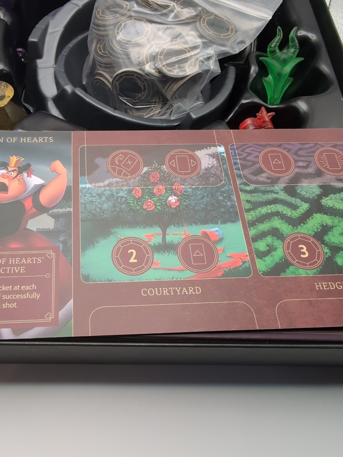 Wonder Forge RAV60001739 Disney Villainous Strategy Board Game