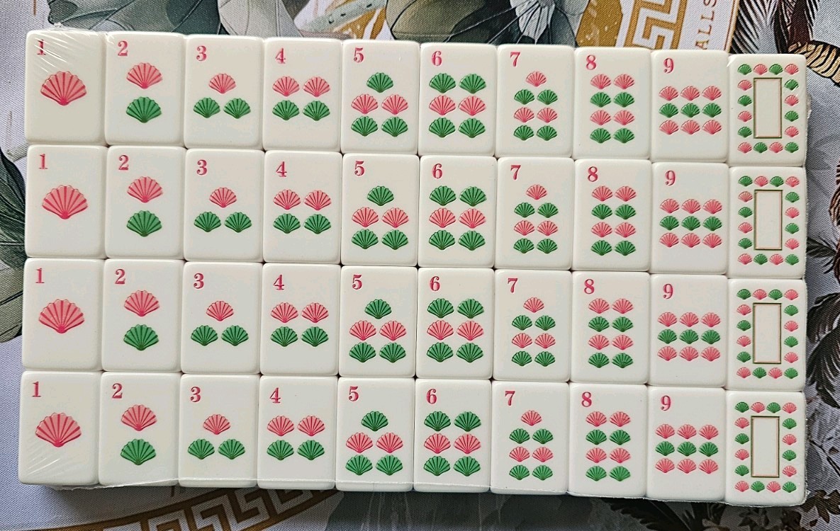 Premium Palm Royale 3 Layer Unbranded Mahjong Tiles Set 160 New