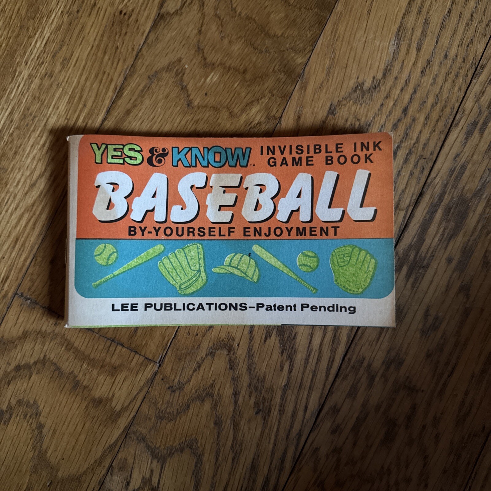 Vintage Used Yes & Know Invisible Ink Game Book Baseball