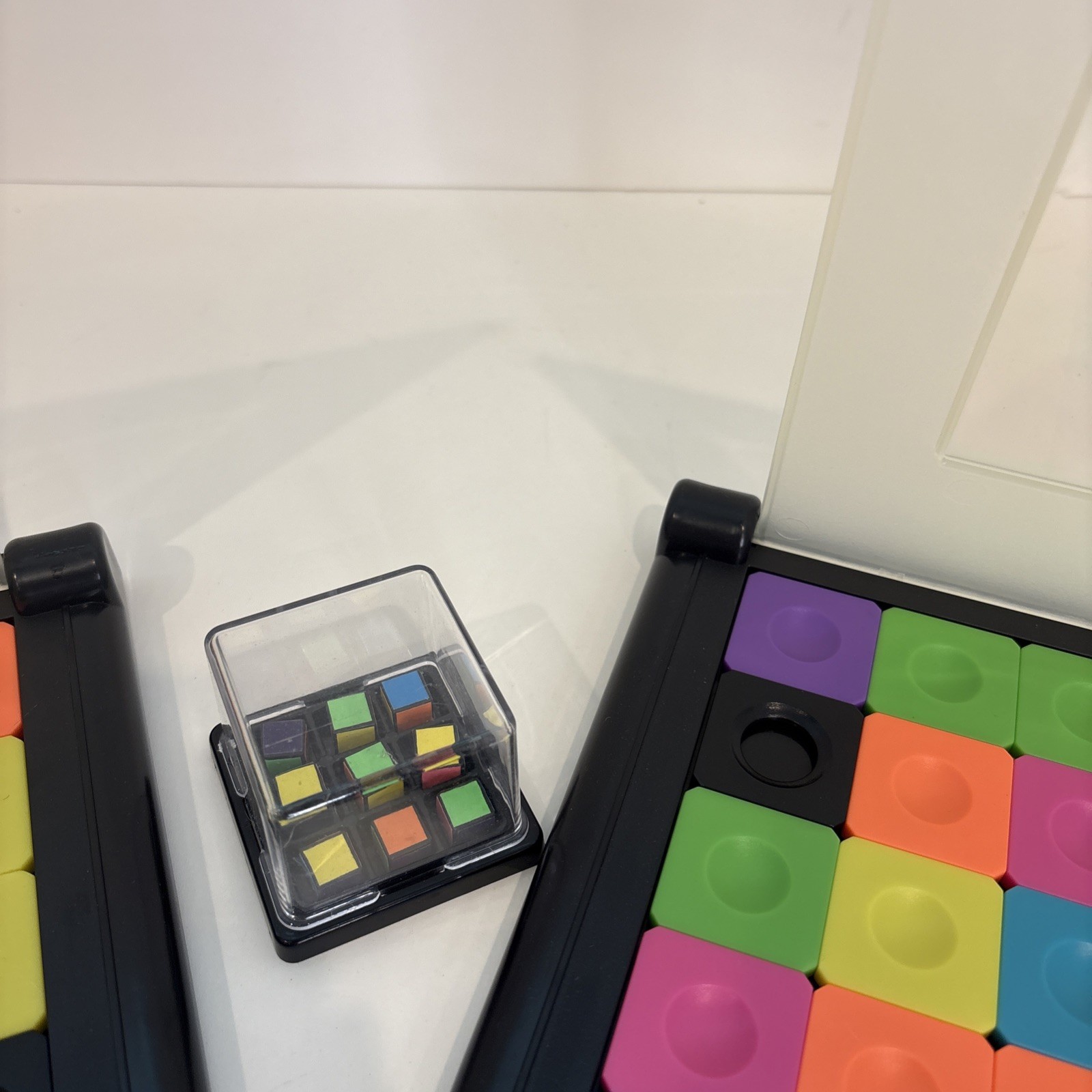 Square Up! 2 Player Tile Puzzle Game Family Ages 6+ Brainbox Complete