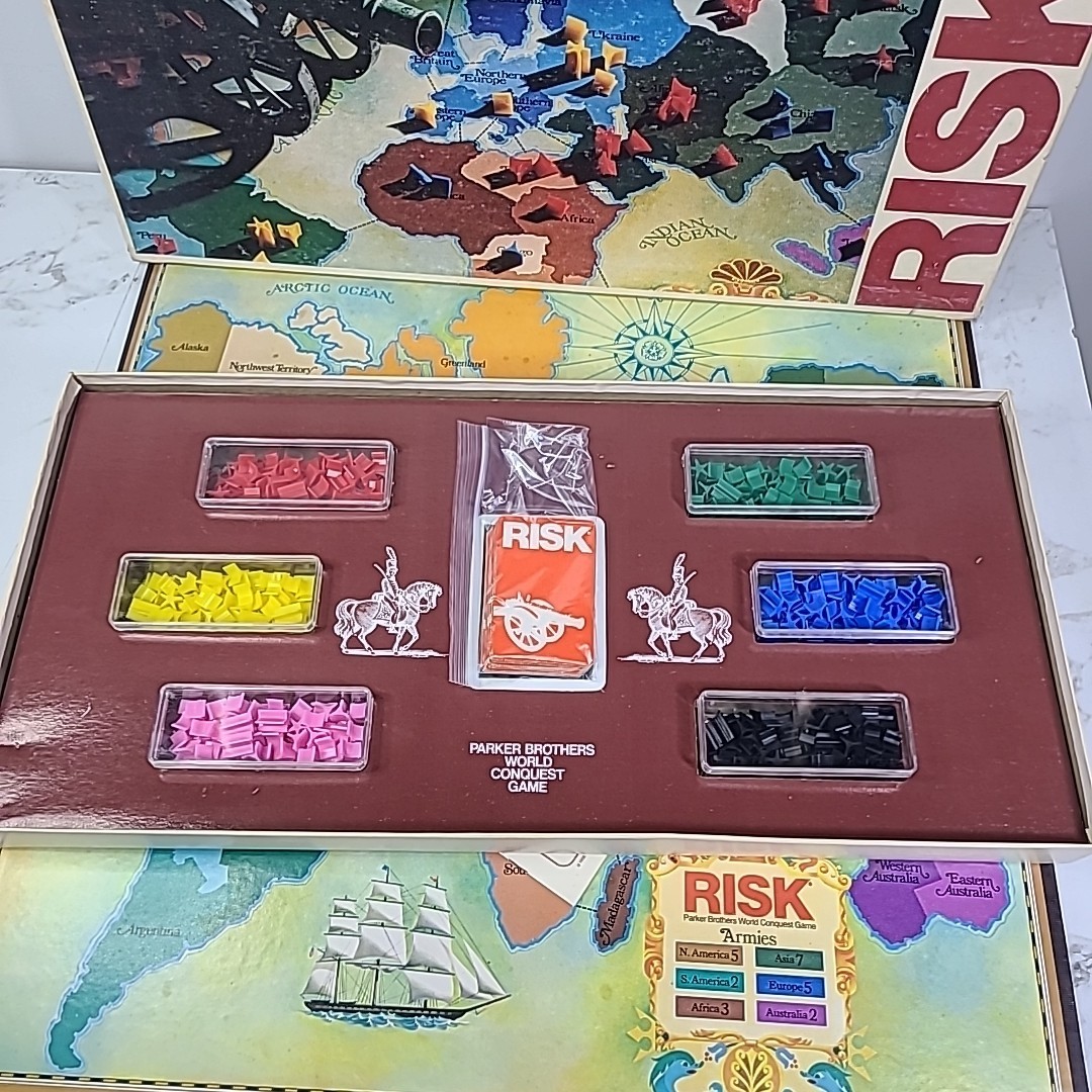 1975 Risk Board Game Parker Brothers Complete With Instruction Manual