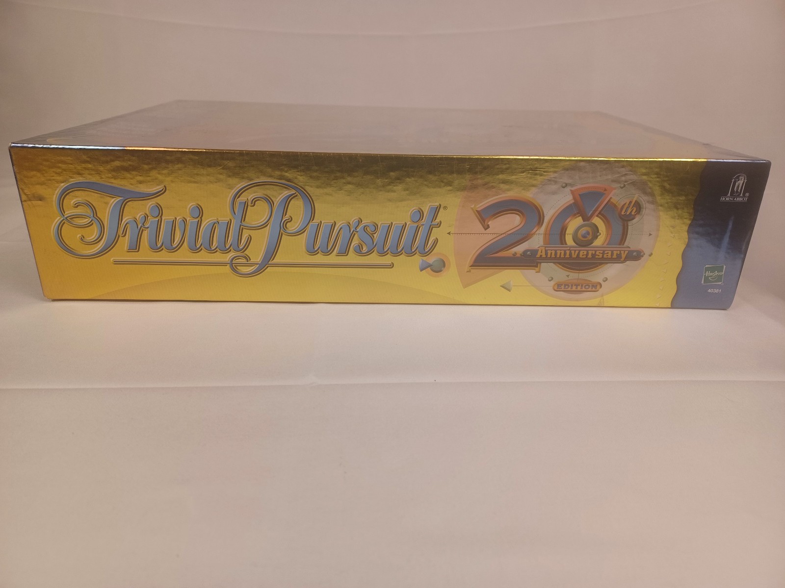 Trivial Pursuit 20th Anniversary Edition Family Board Trivia Game – New & Sealed