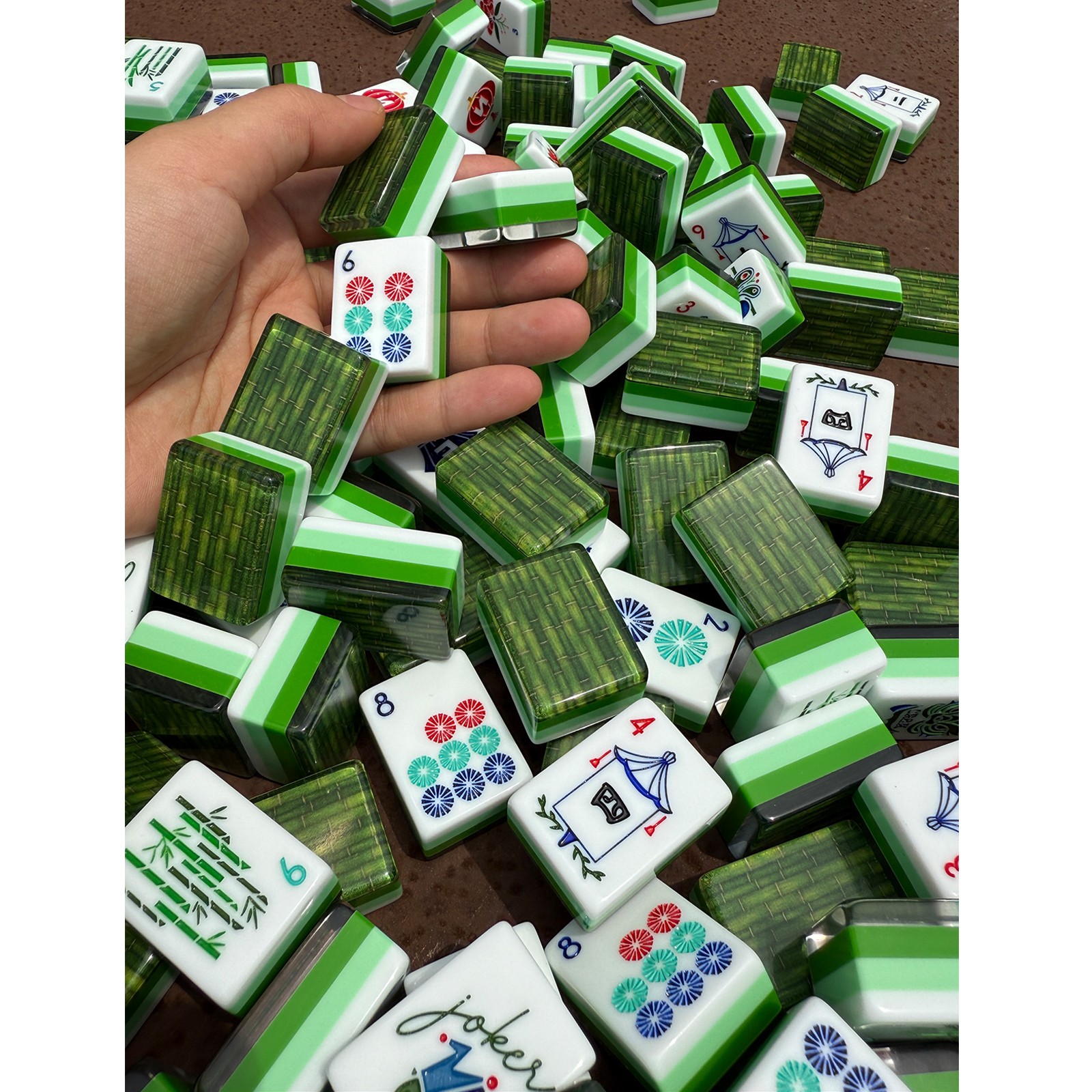 American Mahjong Set 160 Tiles – Gifts for Family / Friends / Mother’s Day
