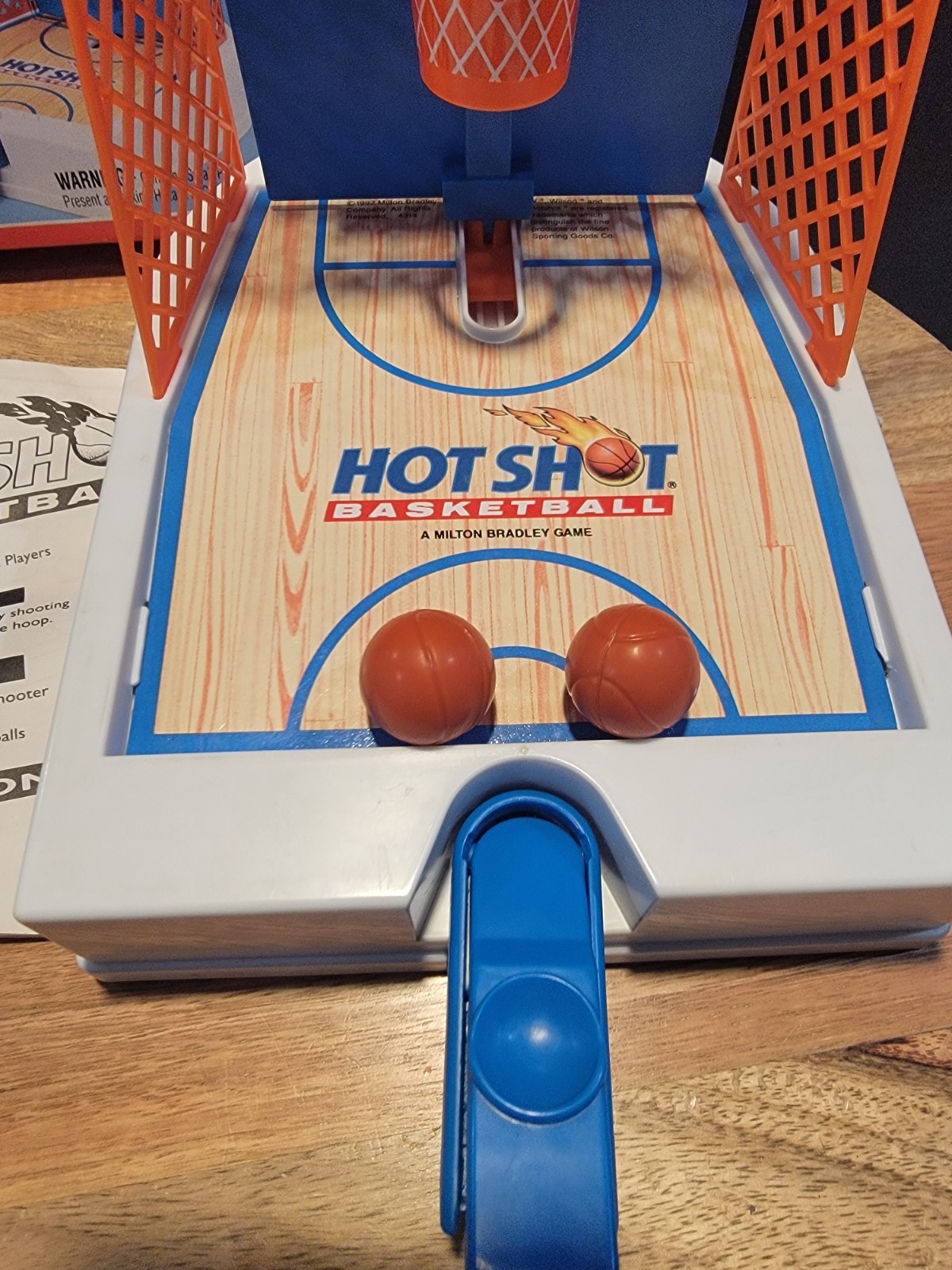 VTG MB Milton Bradley Travel Hot Shot Basketball Game – COMPLETE – TESTED EUC