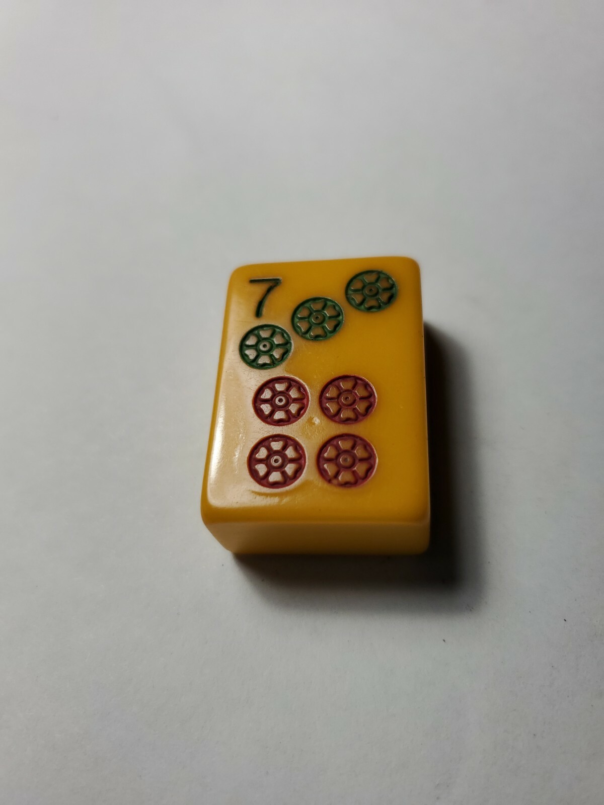VINTAGE MAH JONG TILES CHINESE BAKELITE 1 1/4″ tall 7/8″ wide 1/2″ thick