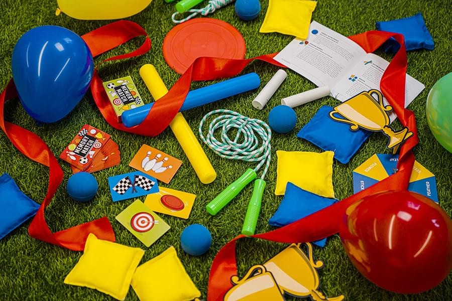 Outdoor Boredom Busting Box – 45 Fun Games for Outdoor Picnic Party Activities