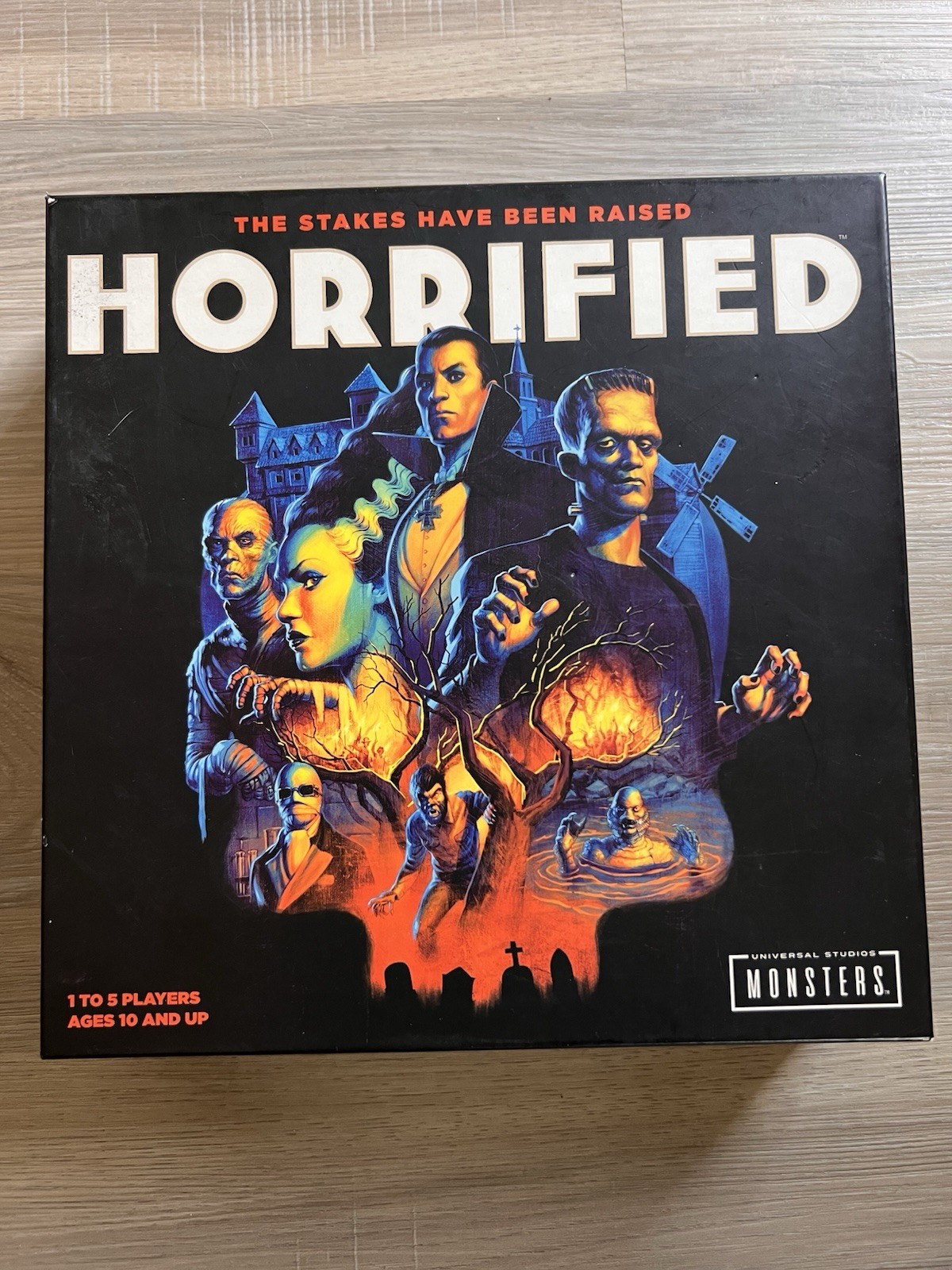 Horrified Universal Monsters Board Game Ravensburger COMPLETE Horror Movie Theme