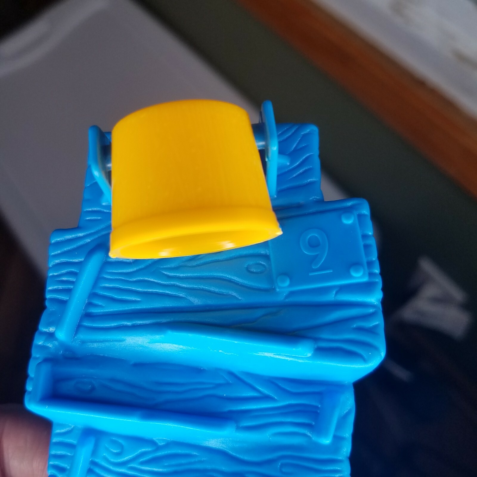2005 Mouse Trap Board Game Replacement Blue Yellow Part 9 and 10 Bin16