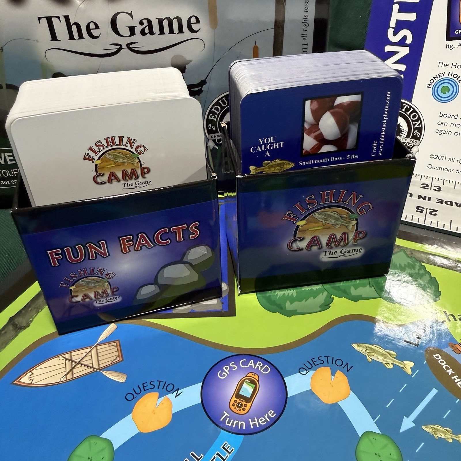 Fishing Camp the Game Family Fun Trivia Multiple Levels 2011 -Ships Free!