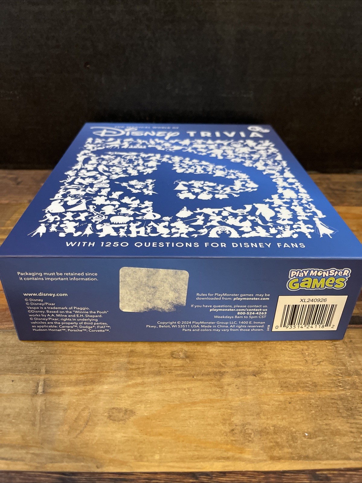 Disney Trivia (Open box) – 1250 Trivia Questions With 5 Characters/cards