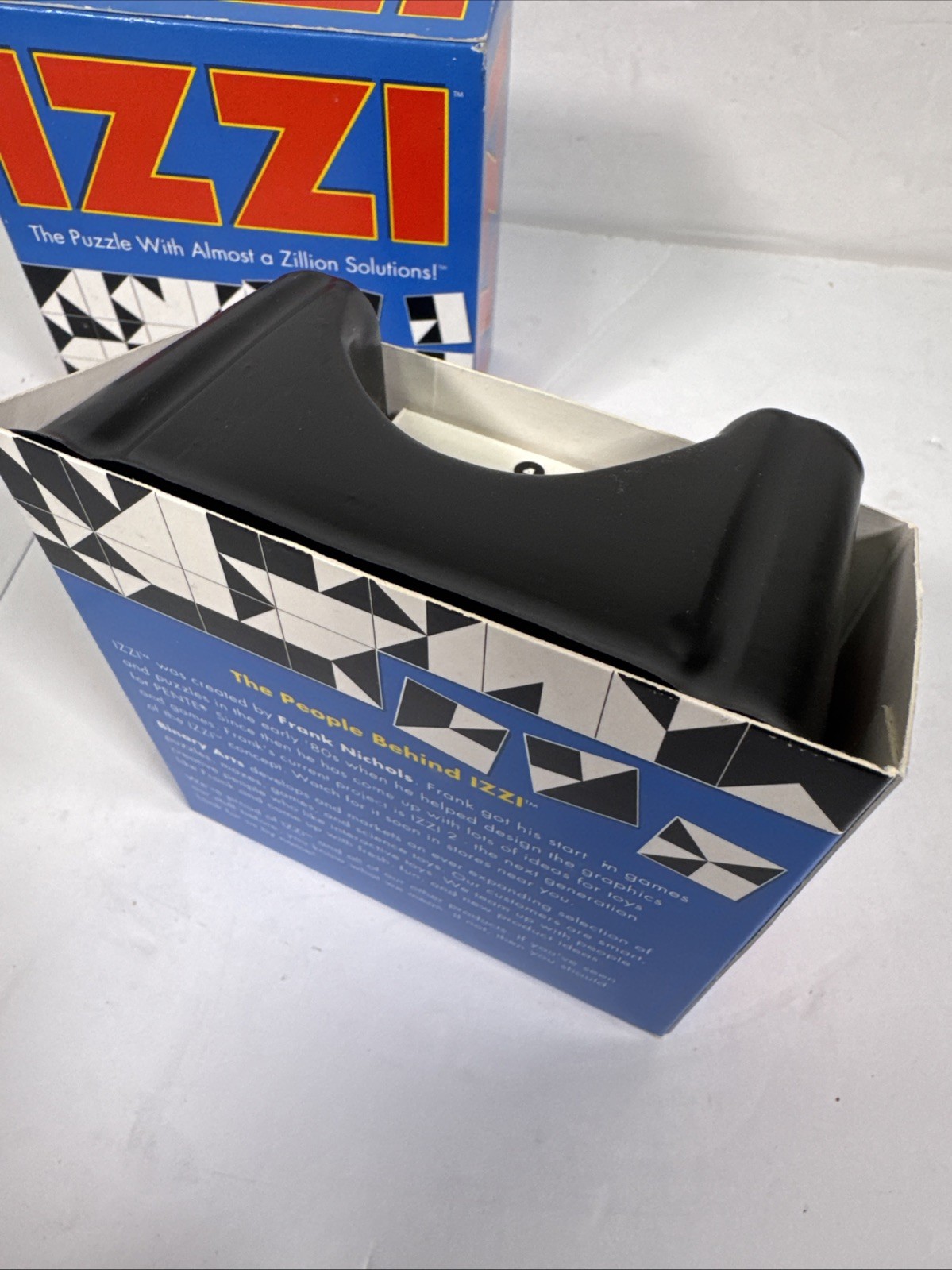 IZZI The Puzzle With A Zillion Solutions by Binary Arts 1992 COMPLETE All Pieces