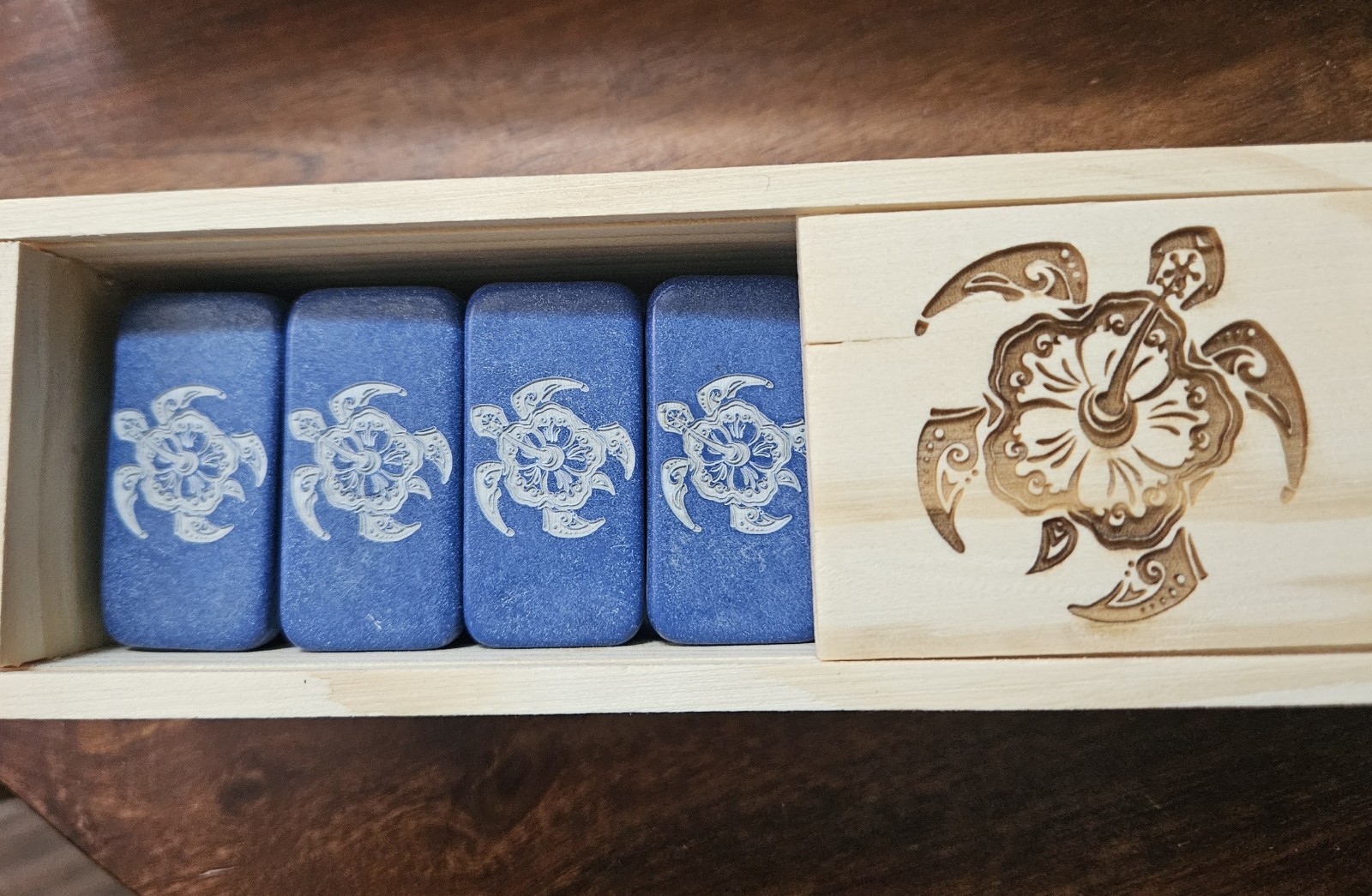 Double 6 Domino Set of HAWAIIAN SEA TURTLE Dominoes BLUE or IVORY