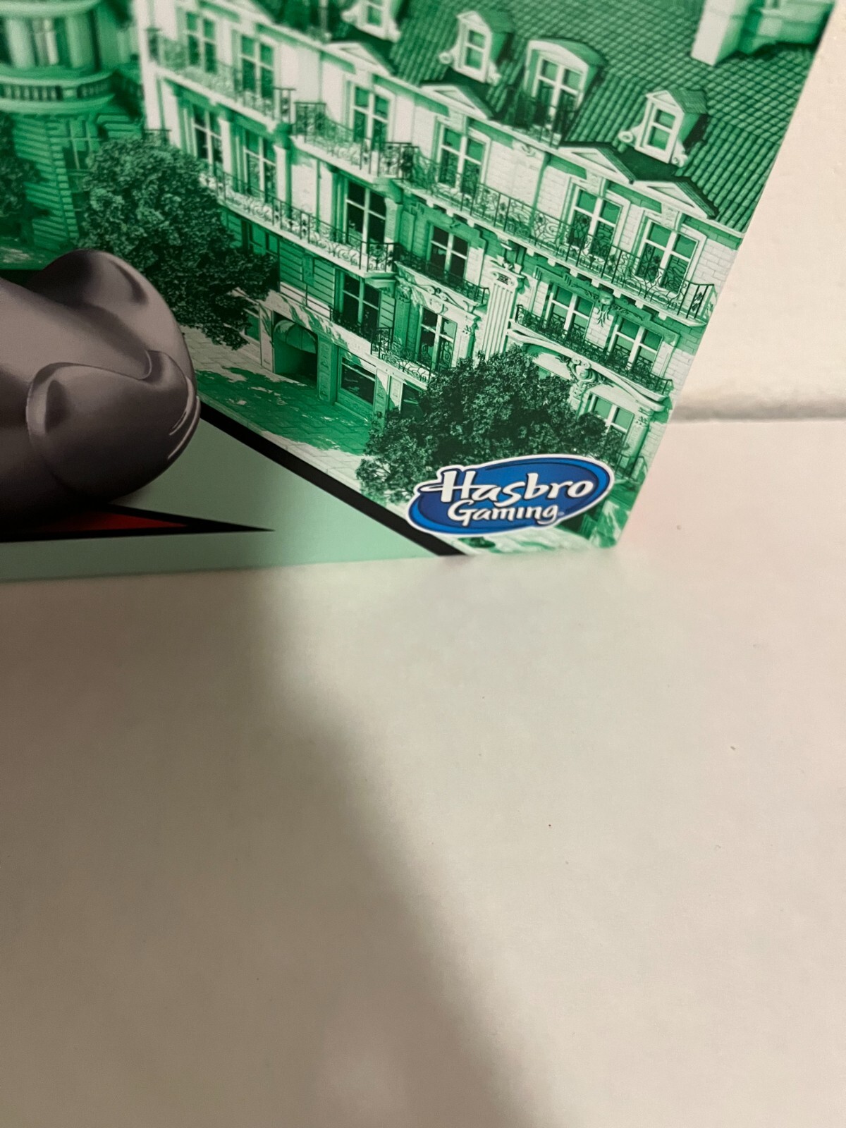 MONOPOLY HASBRO CLASSIC GAMING BOARD/NEW