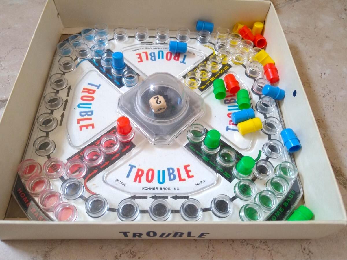 1965 Kohner Trouble Board Game Pop-O-Matic Dice Roller Vintage Classic