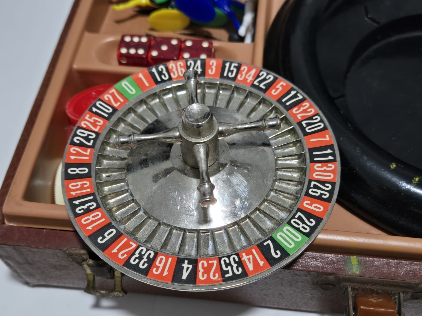 Vintage E.S. Lowe Multi Game Set In Briefcase Roulette, Horse Race, Cards, Dice