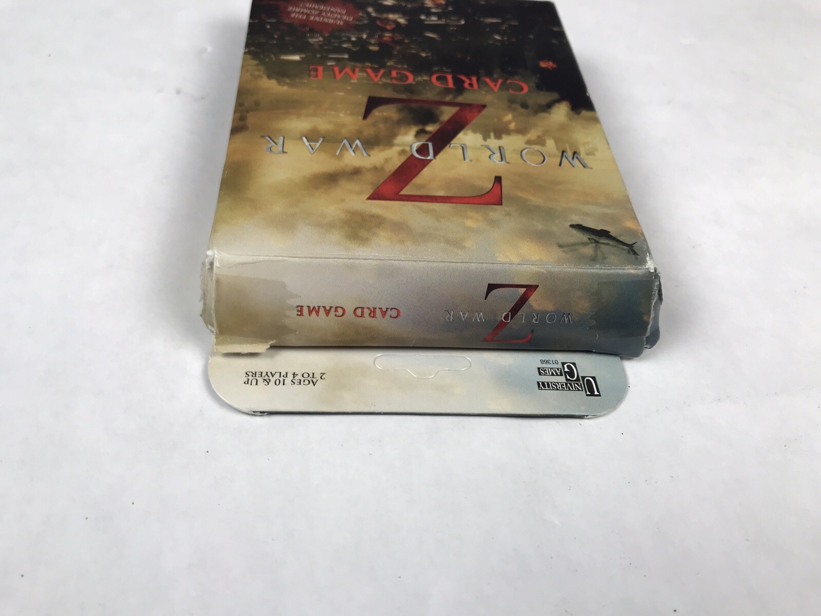 World War Z 2014 Card Game Survive the Deadly Zombie Pandemic Ages 10+