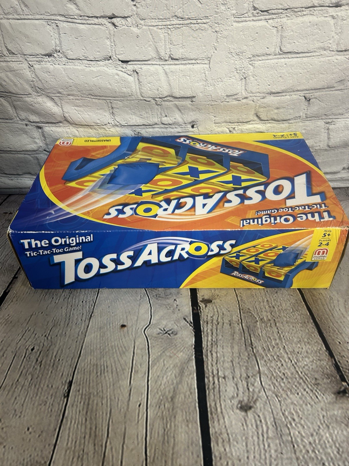Mattel Games – Toss Across Game: The Original Tic-Tac-Toe Game