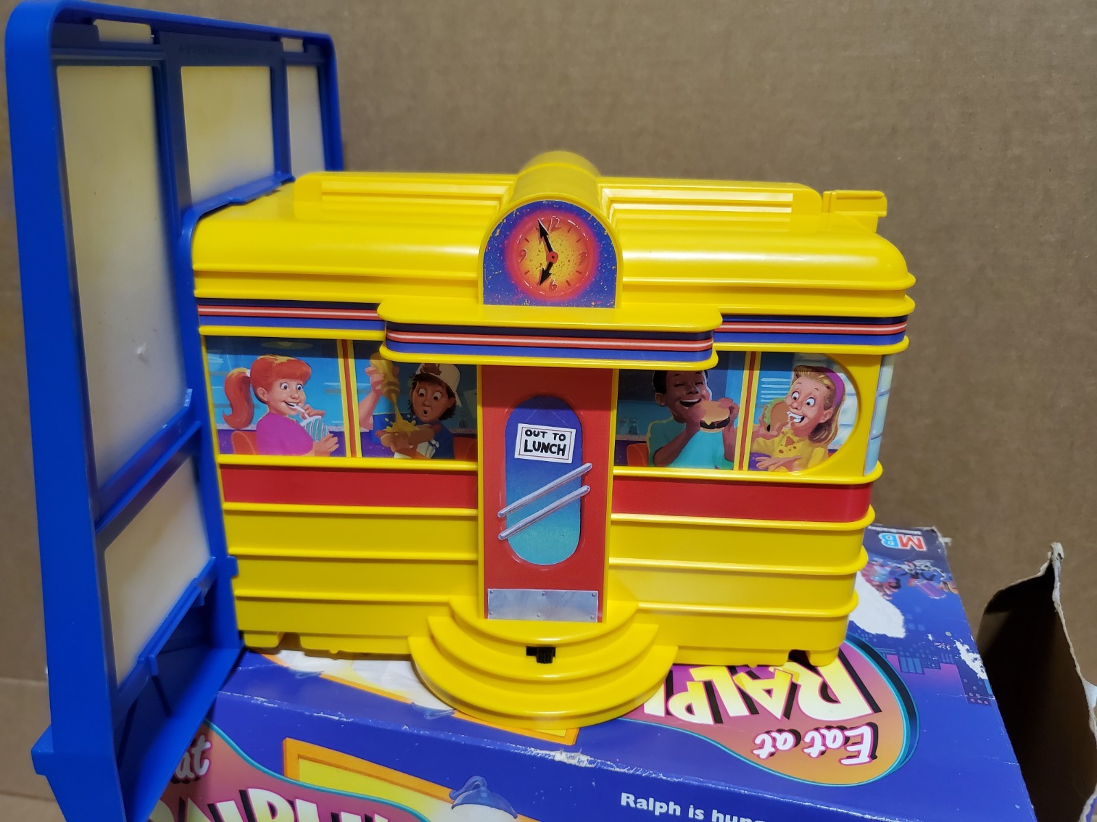 Eat at Ralph’s 1992 Motorized Fast Food Game Milton Bradley Tested (Incomplete)
