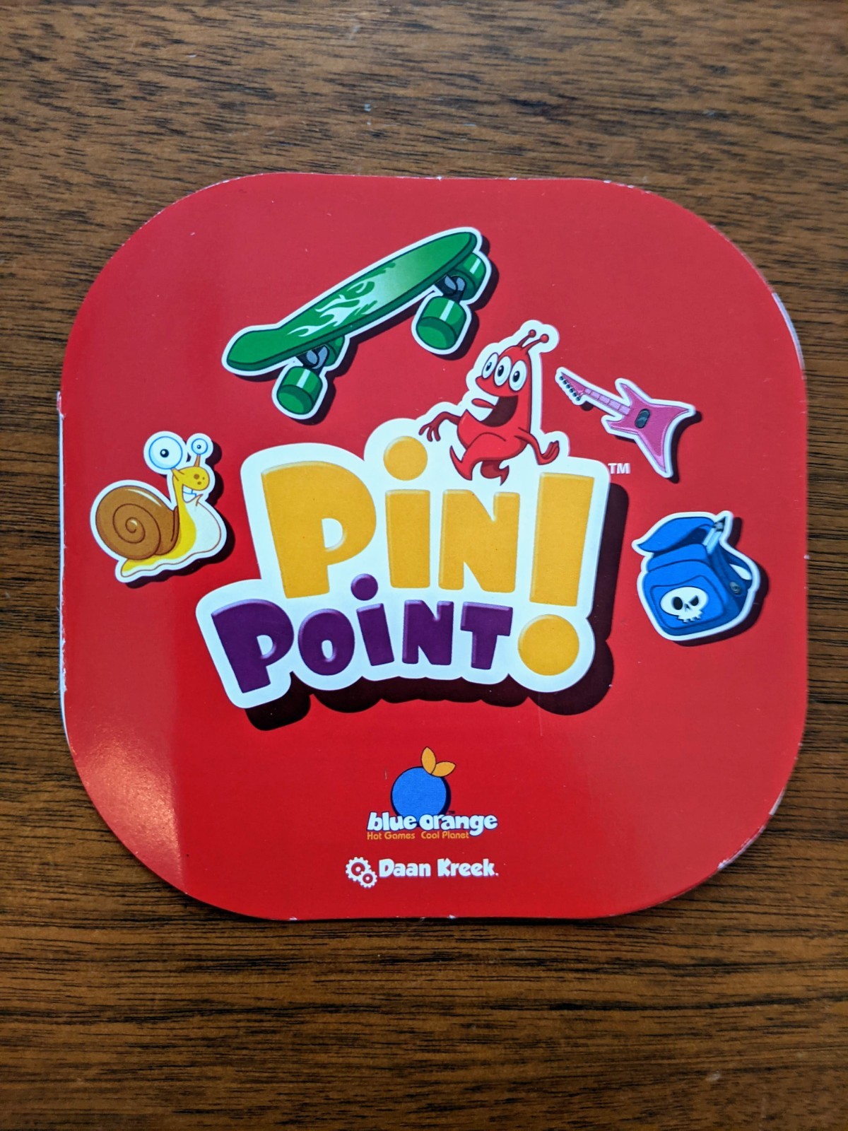 Pin Point! by Blue Orange – Brain Teasing Race to Spot the Difference Card Game