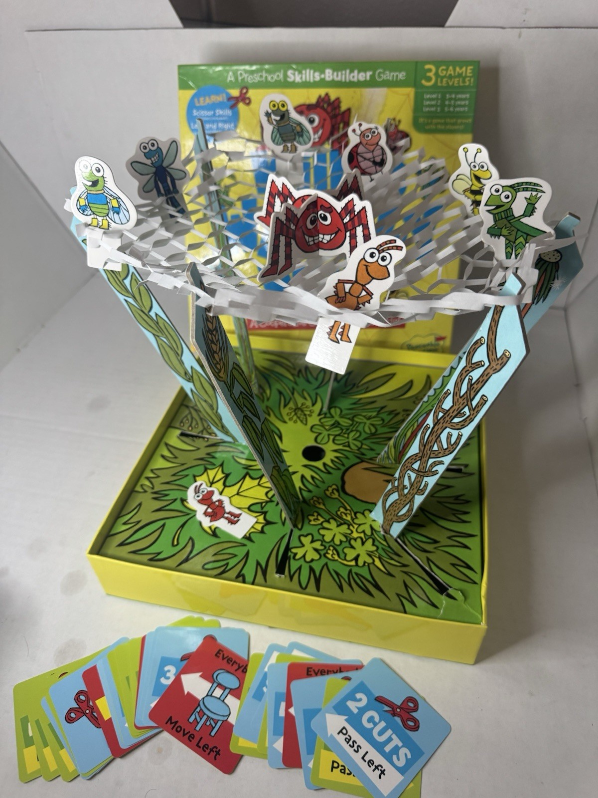 Willys Wiggly Web Kids Pre School Builder Scissors Cutting Game Ages 3-6