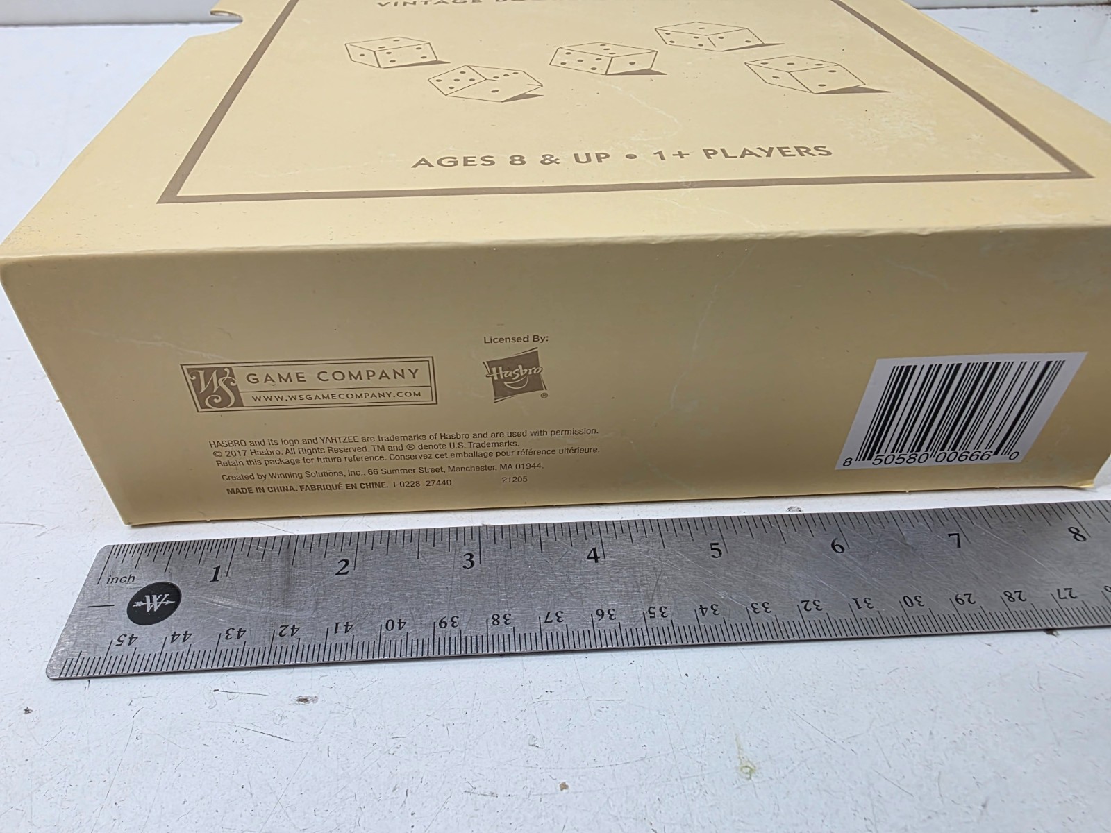 YAHTZEE Vintage Bookshelf Edition Company Deluxe Dice Game