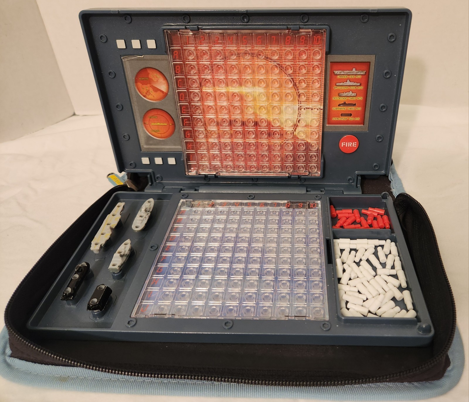 TRAVEL SIZE GAMES BATTLESHIP & DIMINO’S both compleat & in TRAVEL CASES