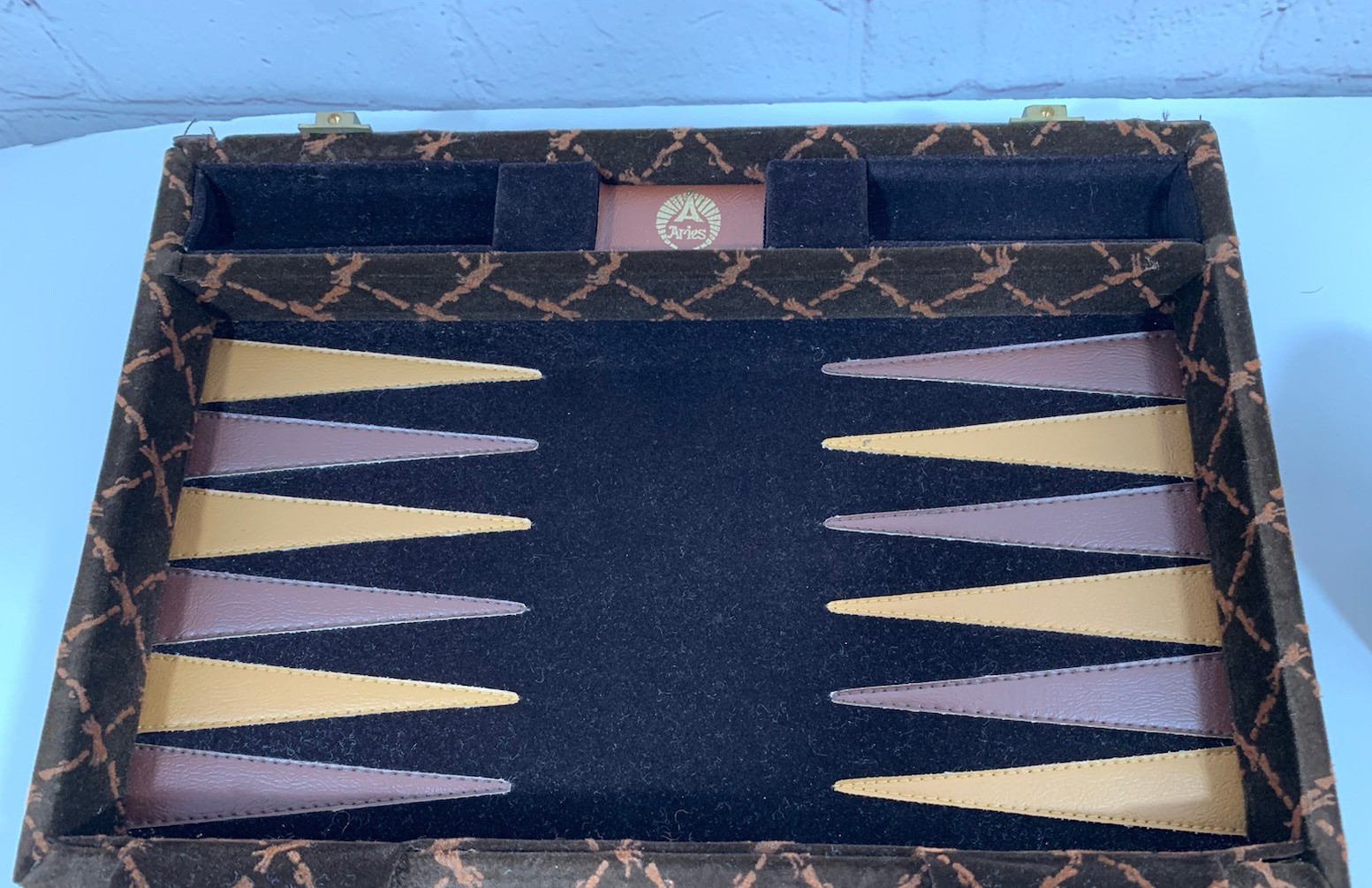 VTG Aries Of Beverly Hills Rare Longchamp Brown Velvet Travel Backgammon Set