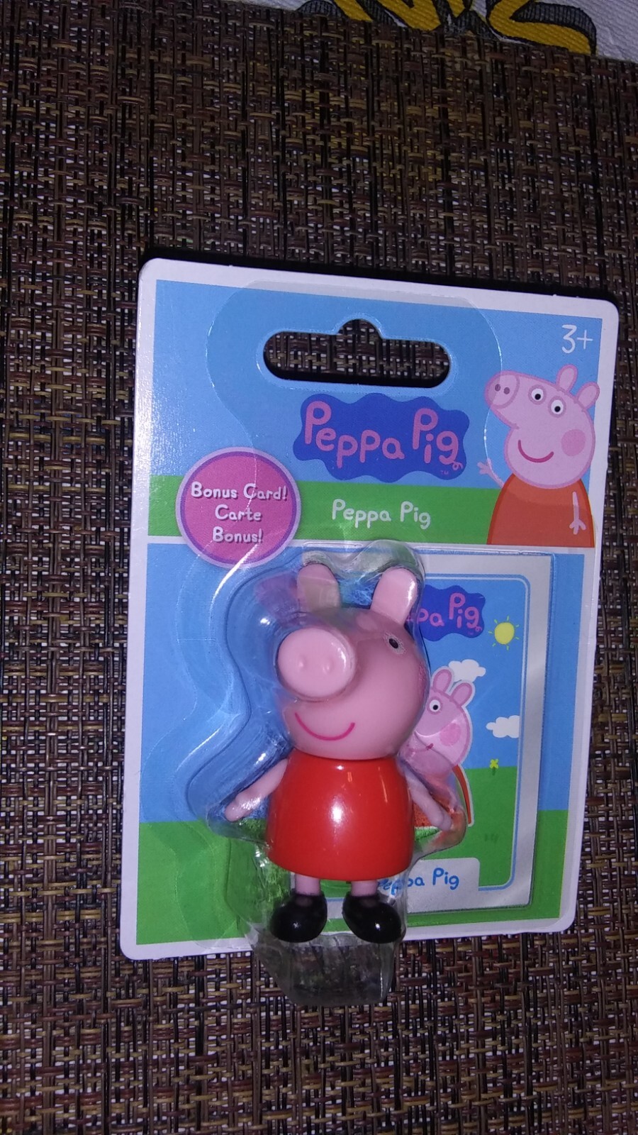 Peppa Pig Yahtzee Jr Board Game Hasbro & Set of 5 Mini Figs both NEW SEALED