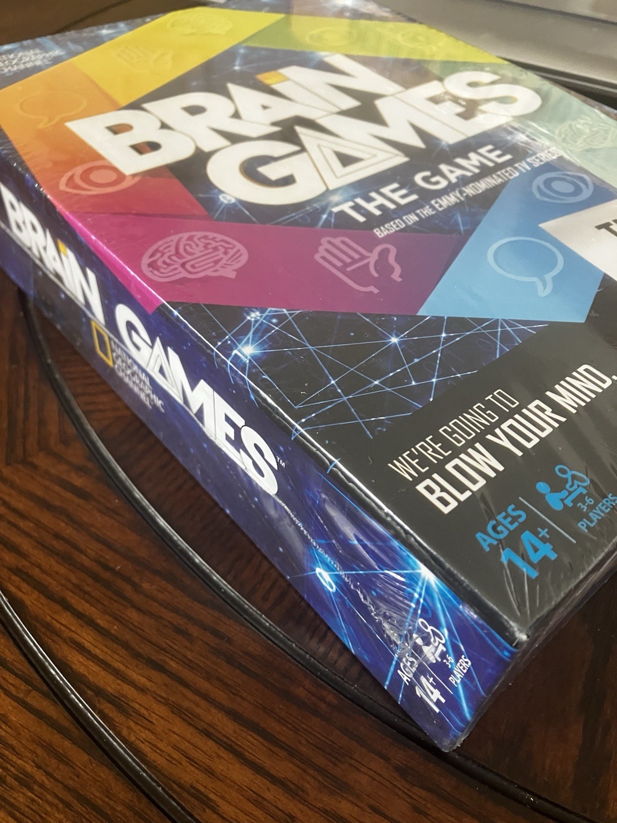 National Geographic Brain Games – TV Show Board Game – Brand New Wrapped Box.
