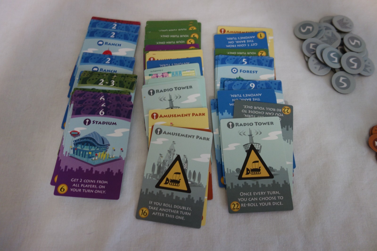 Machi Koro Card Game IDW Games 2015 City Building 100% COMPLETE