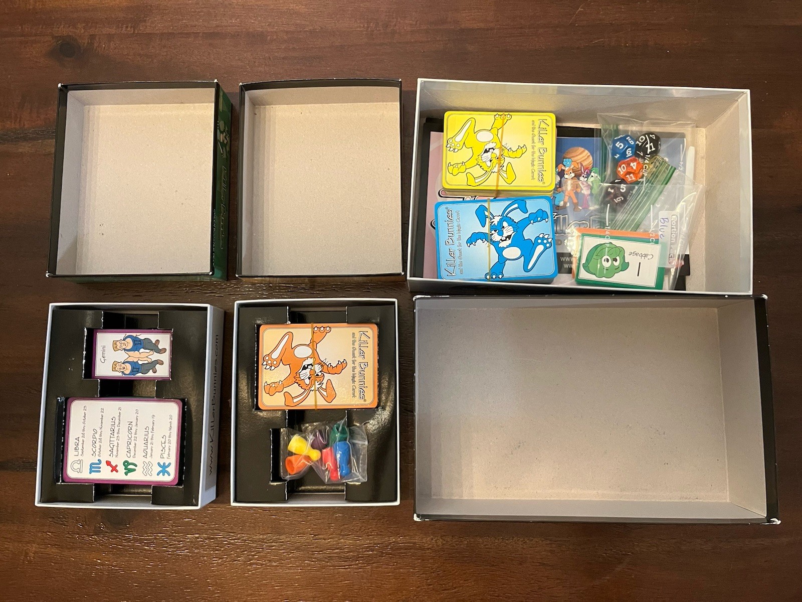 Killer Bunnies And The Quest For The Magic Carrot plus 5 Booster Decks