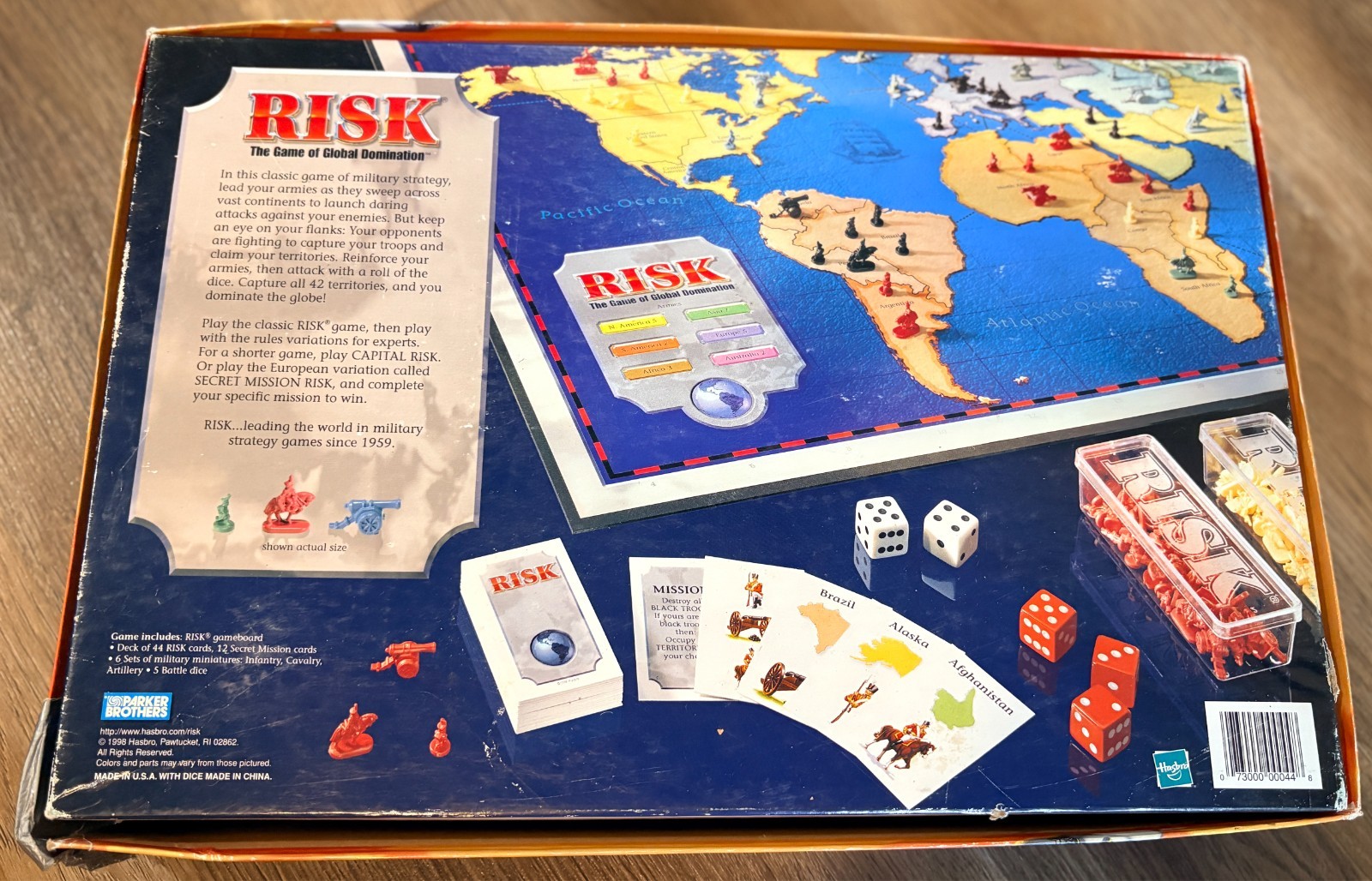 RISK 1998 The Board Game of Global Domination 100% complete Very Nice!
