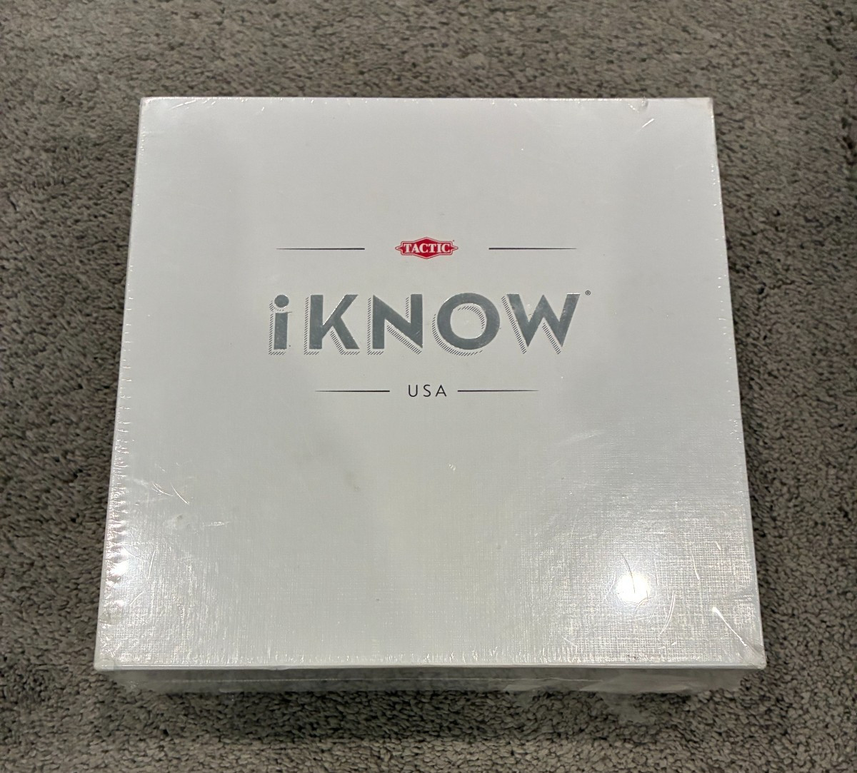 I Know – Board Game by Tactic – Mystery & Trivia Game – Factory Sealed