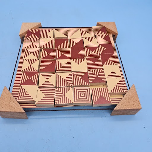 Fundex Gigamic Quads Magnetic Board Game Strategy Puzzle Complete w/Bag