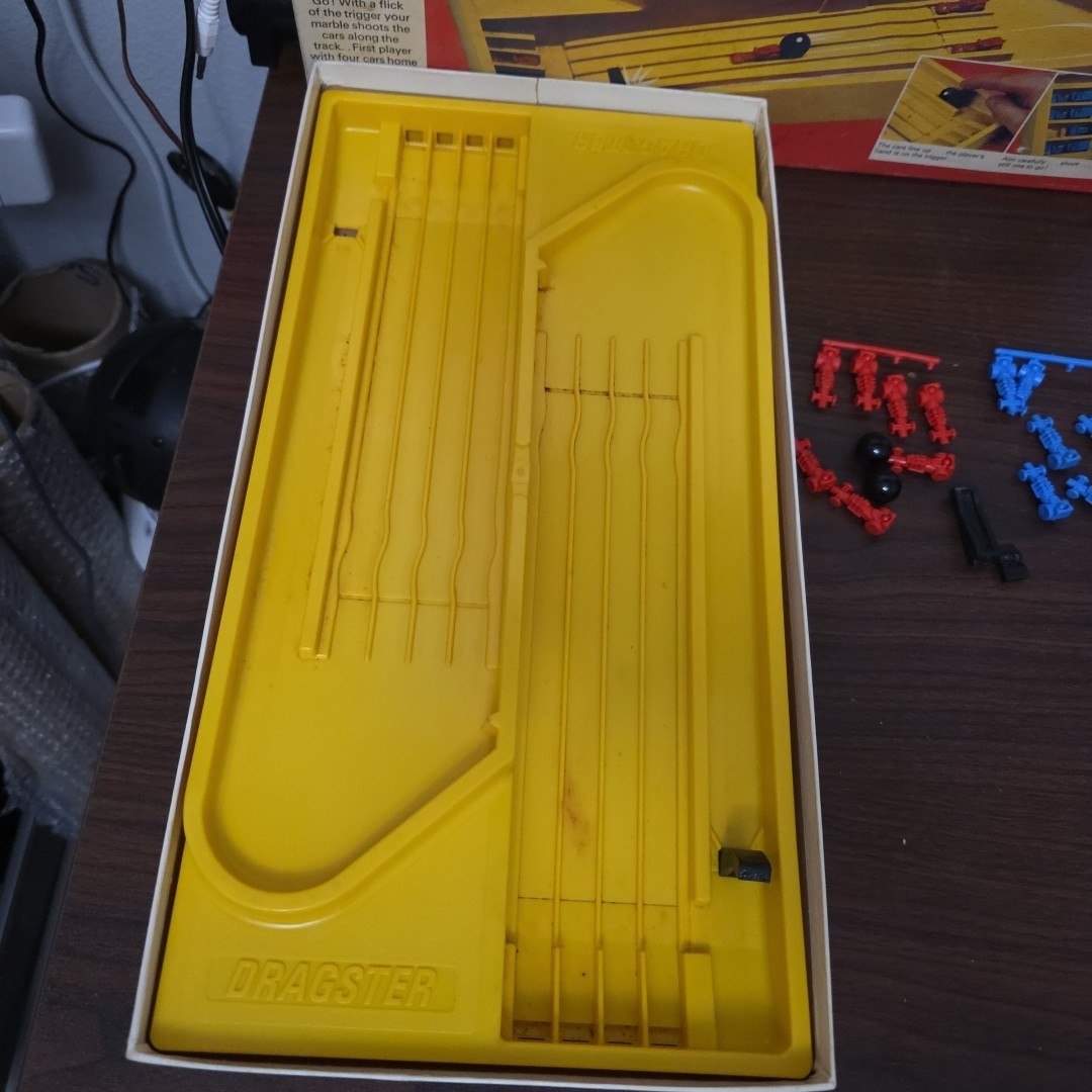 Vintage Milton Bradley 1965 Drag Strip Racing Game