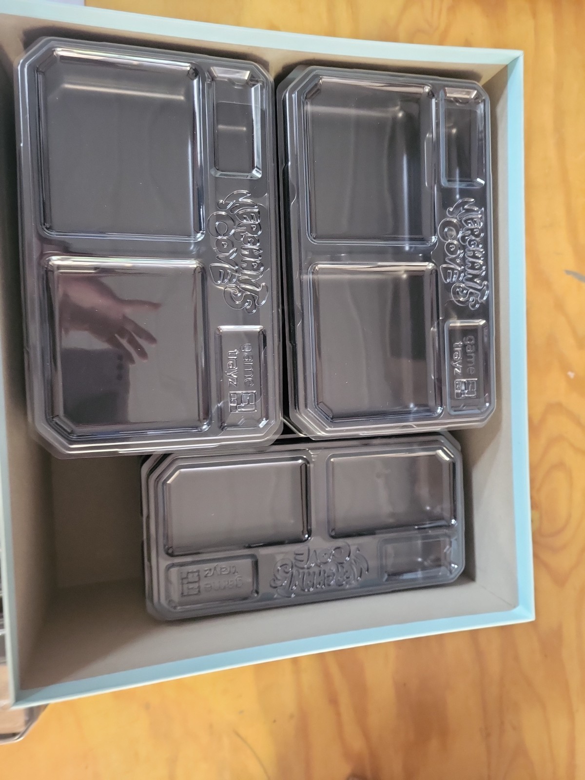Final Frontier Games Merchants Cove – Master Craft Expansion & Big Storage Box