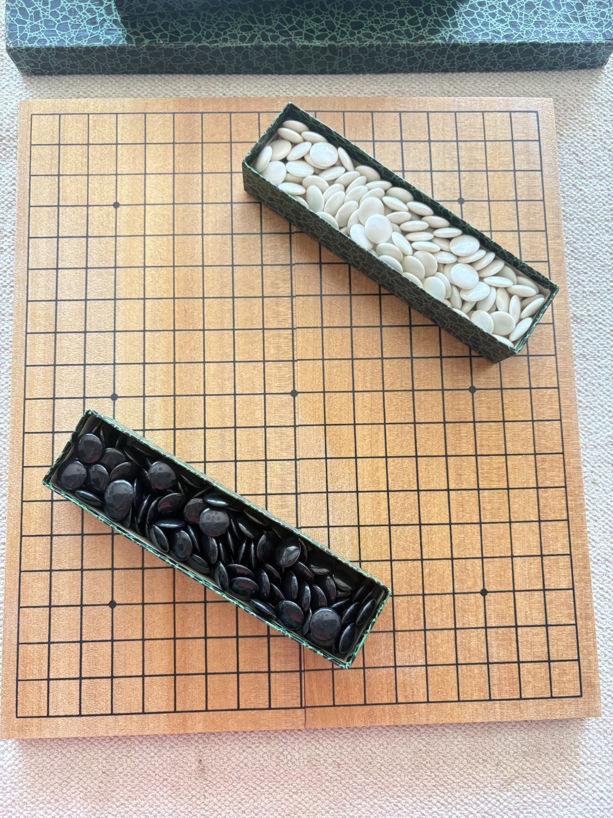 Vintage Go Board & Stones Set Folding Wooden Board Black White Game Japan