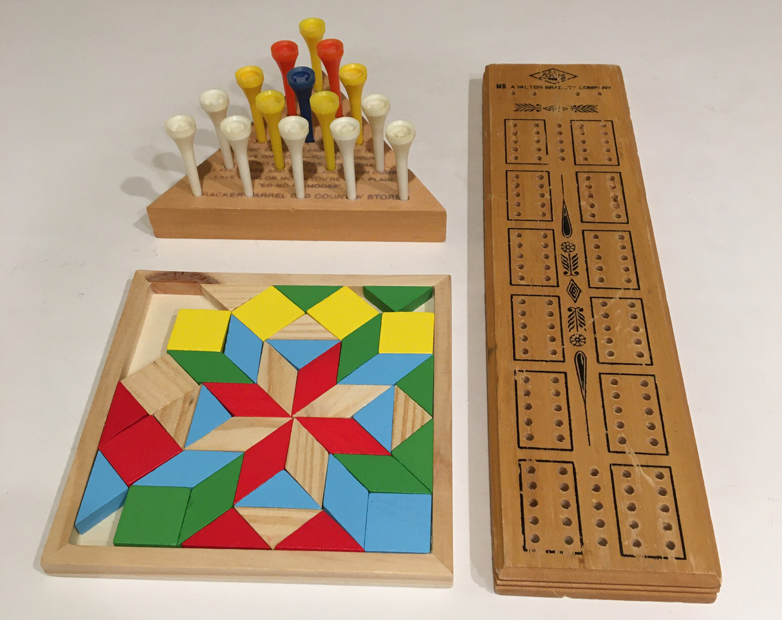 LOT OF 3 MILTON BRADLEY CRIBBAGE WITH PEG STORAGE TRIANGLE + WOODEN GAME PUZZLES
