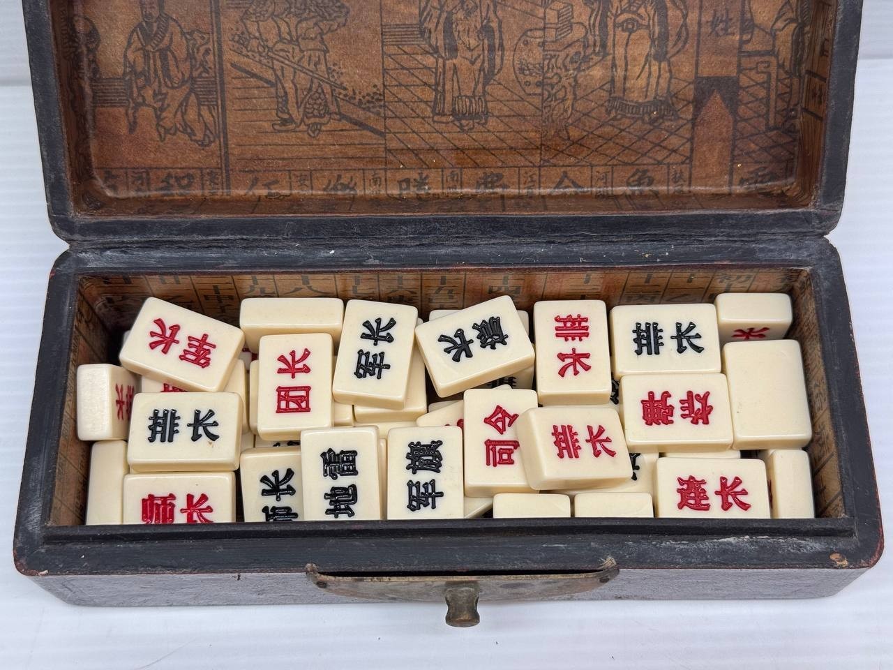 Vintage Chinese Travel Mahjong-Style Game Set in Carved Wooden Pillow Box Rare