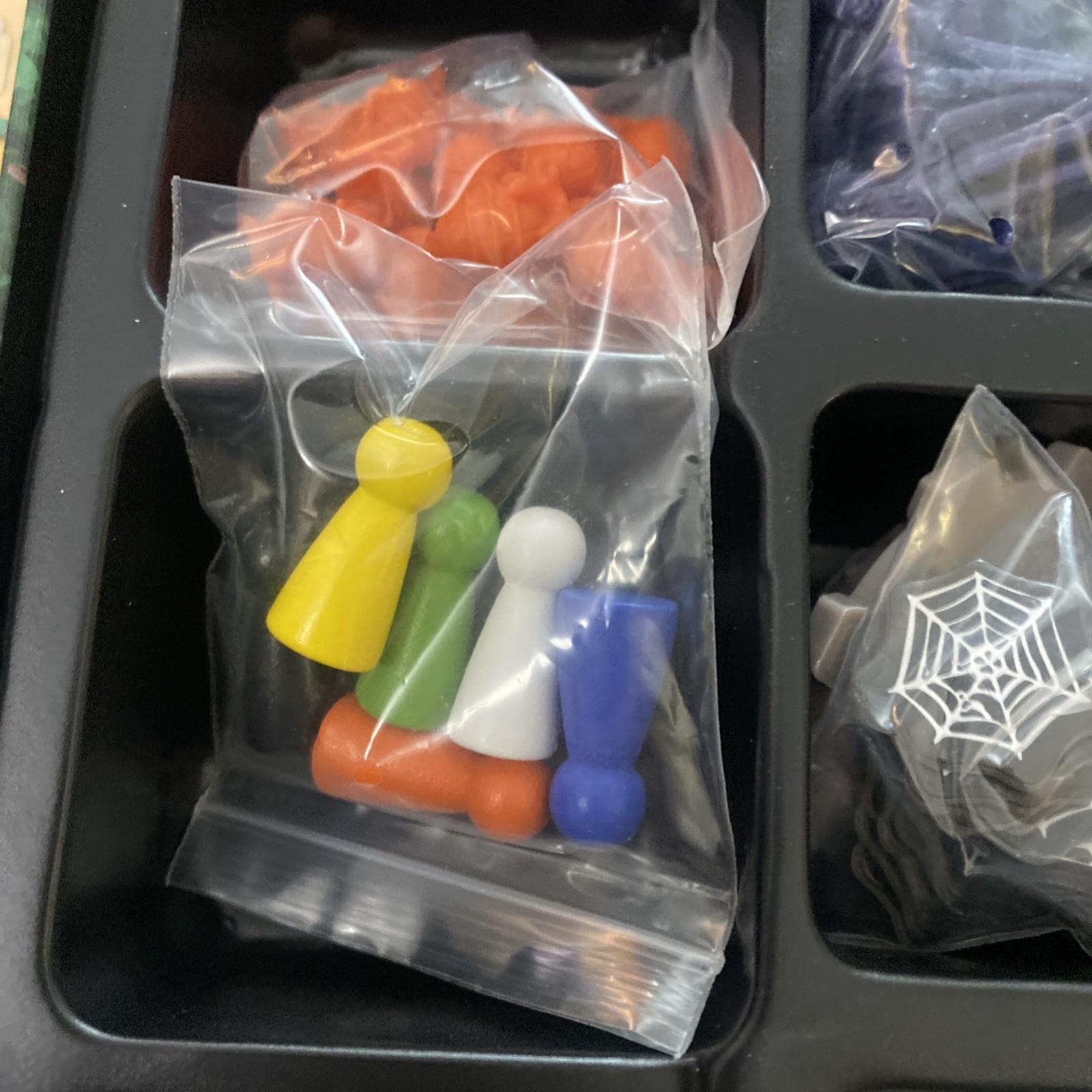 Gamewright – Forbidden Jungle – Survive The Wild