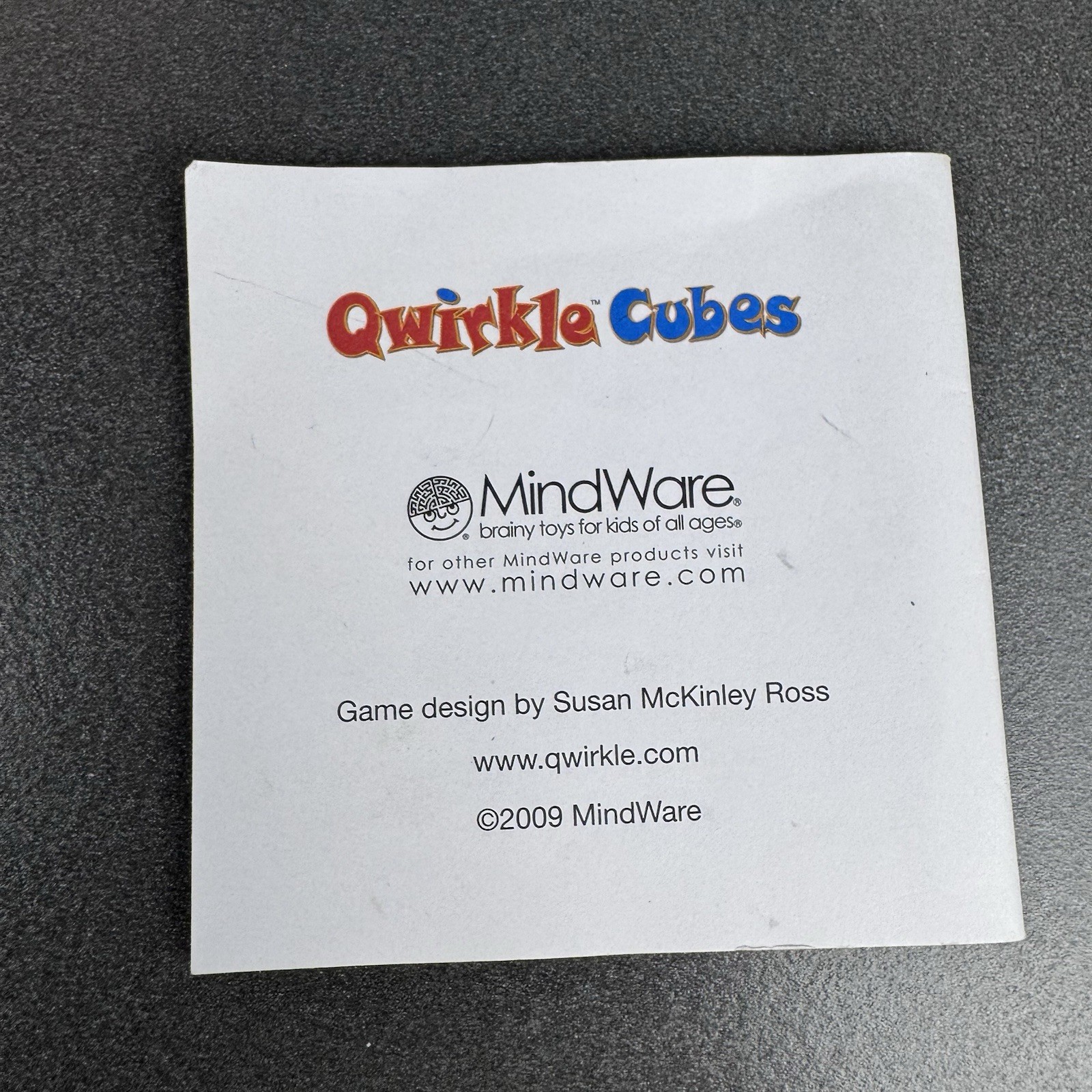 Qwirkle Cubes Strategy Game MindWare 90 Cubes 2009 Roll Match Score & Win Dice