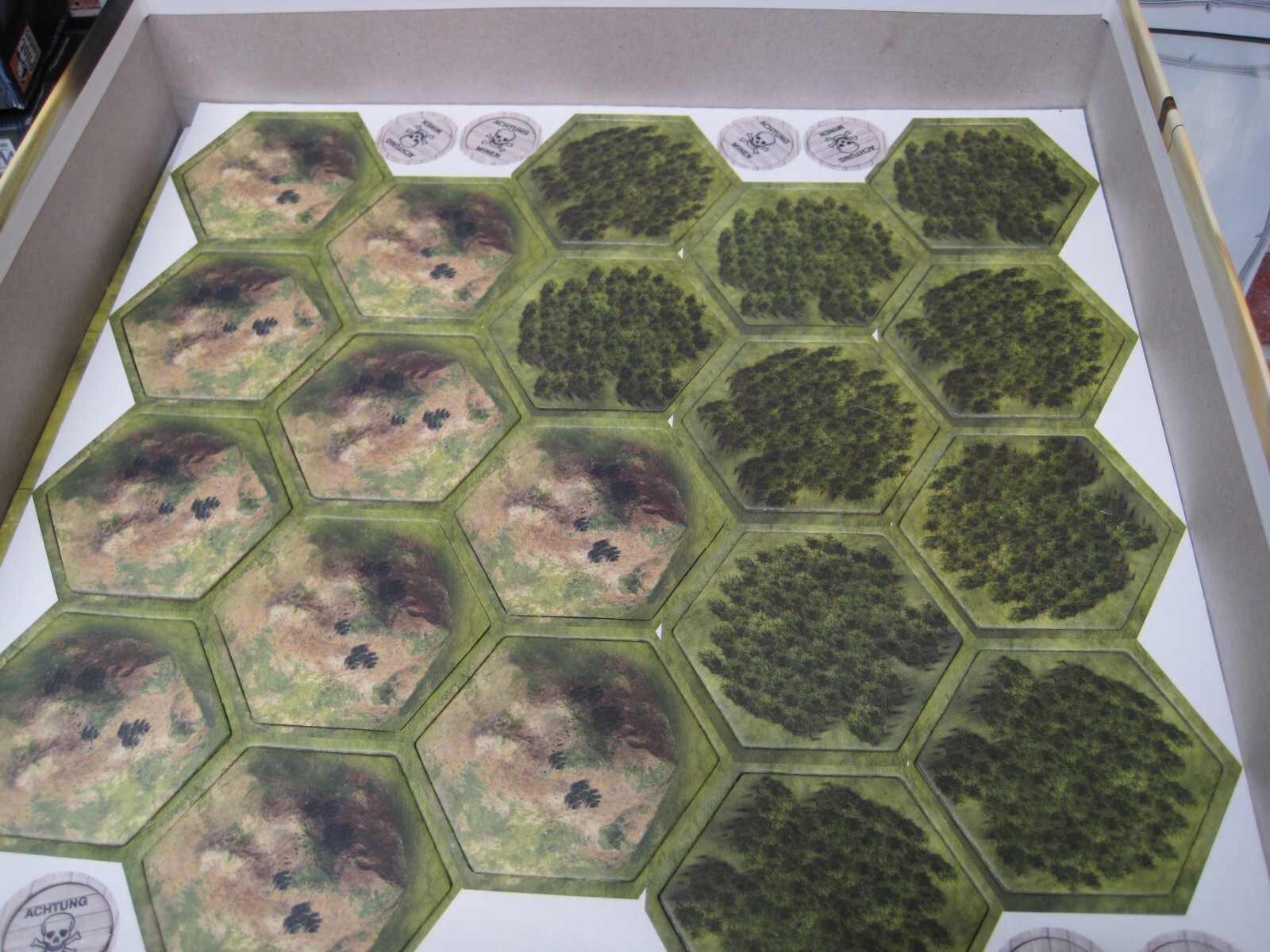 Duel of the Giants WW2 Eastern Front Tank Miniature Wargame Z-Man Board Game