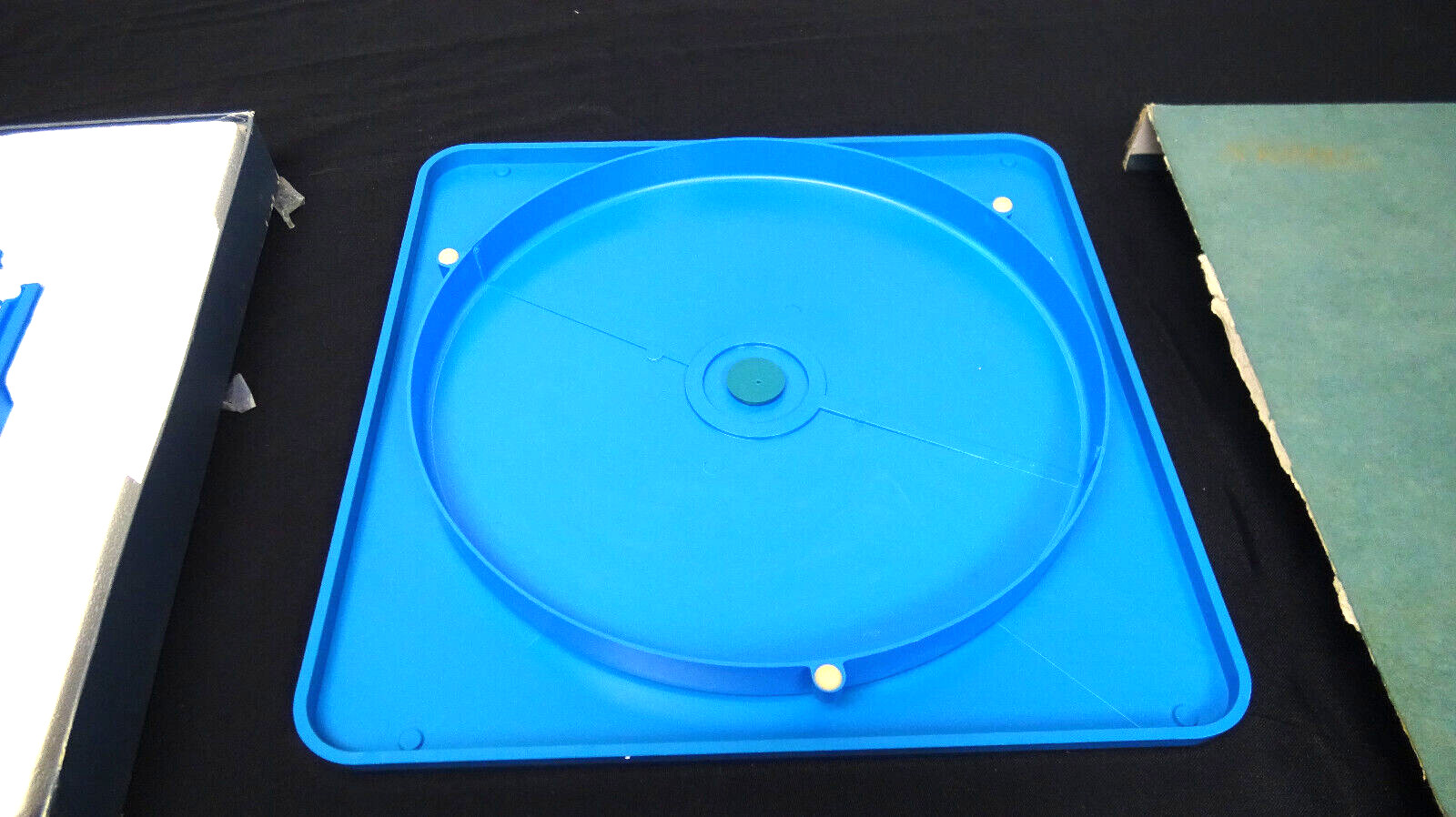 Vintage Scrabble Deluxe Edition 1977 Rotating Turntable Board Game.